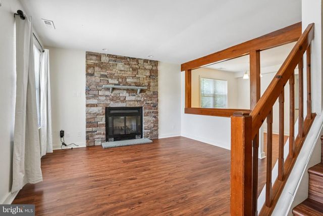 8 NOVA CT, Sewell, NJ 08080
