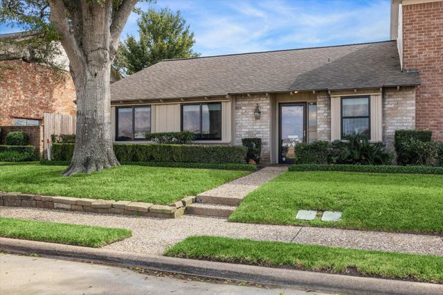 10139 E Kemp Forest Drive, Houston, TX 77080