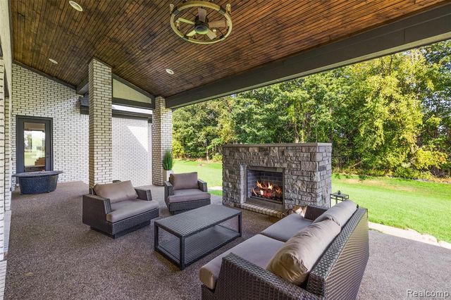 70413 Renata Court, Romeo, MI 48065