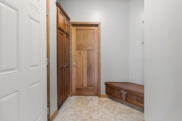 1752 Carriage Drive, Victoria, MN 55386
