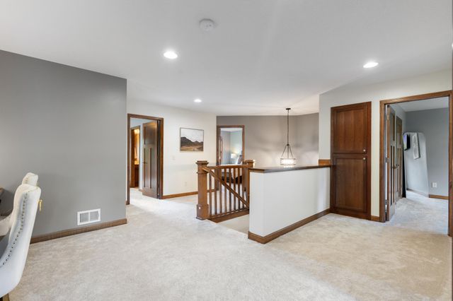 1752 Carriage Drive, Victoria, MN 55386