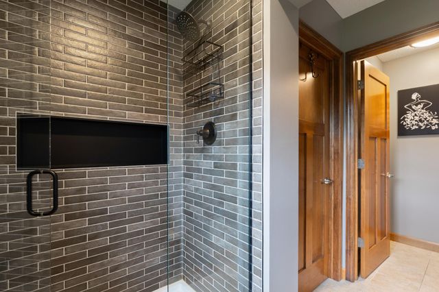 1752 Carriage Drive, Victoria, MN 55386