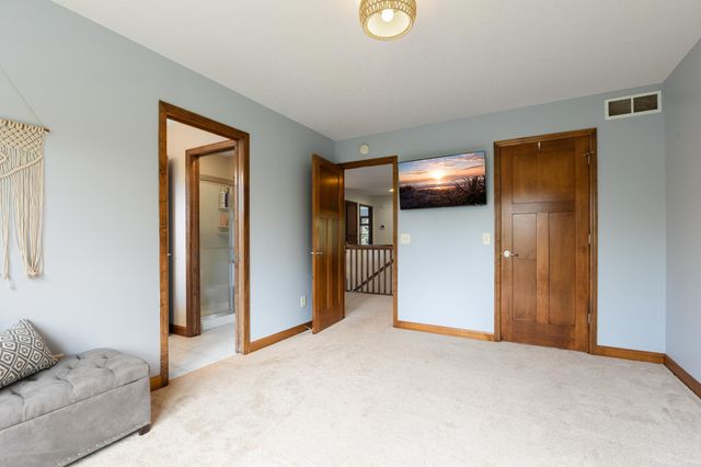 1752 Carriage Drive, Victoria, MN 55386