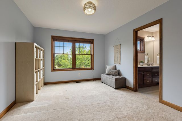 1752 Carriage Drive, Victoria, MN 55386