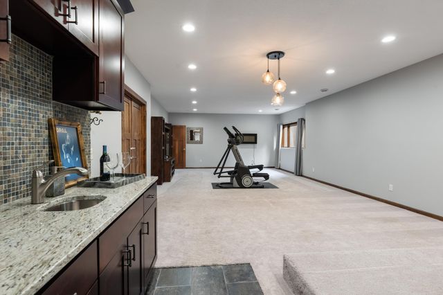 1752 Carriage Drive, Victoria, MN 55386