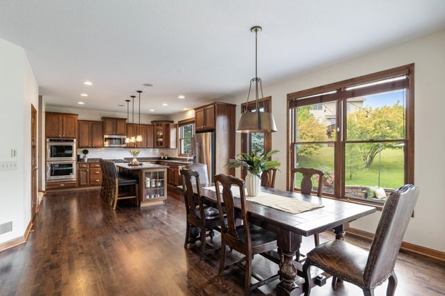 1752 Carriage Drive, Victoria, MN 55386