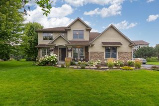 1752 Carriage Drive, Victoria, MN 55386