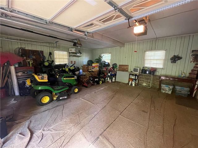 1308 Youngs mill Road, Greensboro, NC 27405