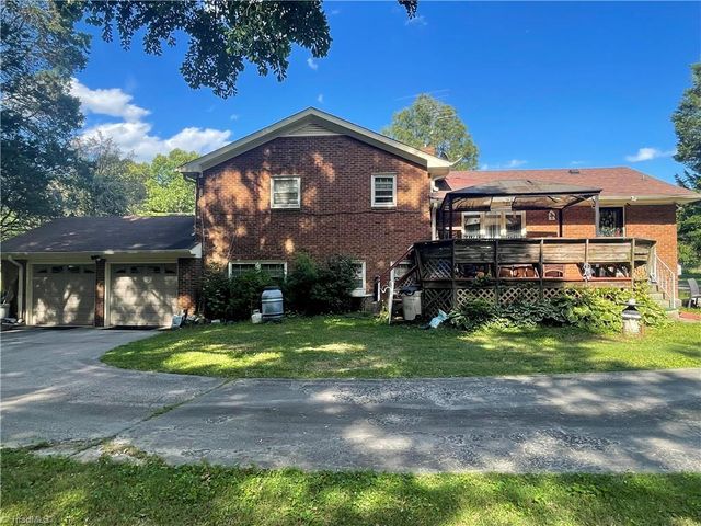 1308 Youngs mill Road, Greensboro, NC 27405