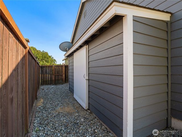 13001 171st Street E, Puyallup, WA 98374