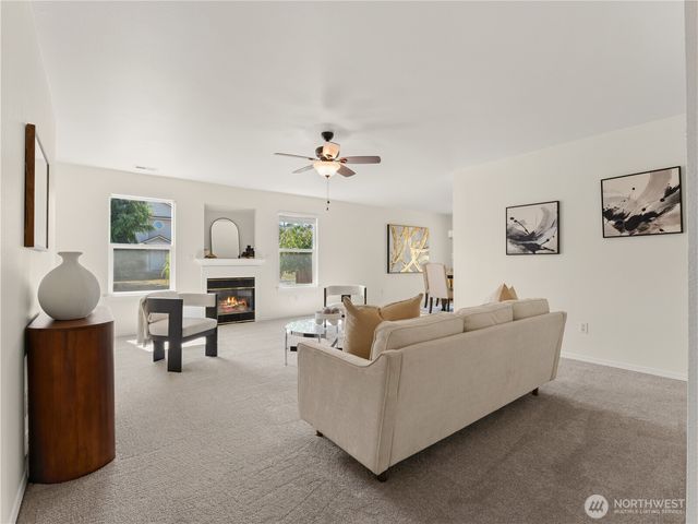 13001 171st Street E, Puyallup, WA 98374