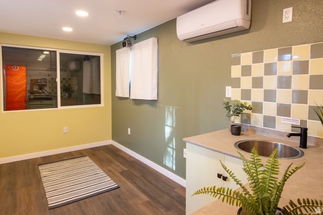 35 E REDONDO AVE, Salt Lake City, UT 84115