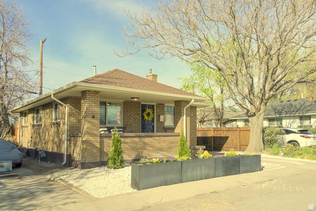 35 E REDONDO AVE, Salt Lake City, UT 84115