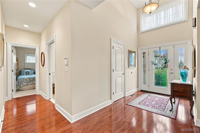 8088 Laurel Park Lane, Clarence, NY 14051