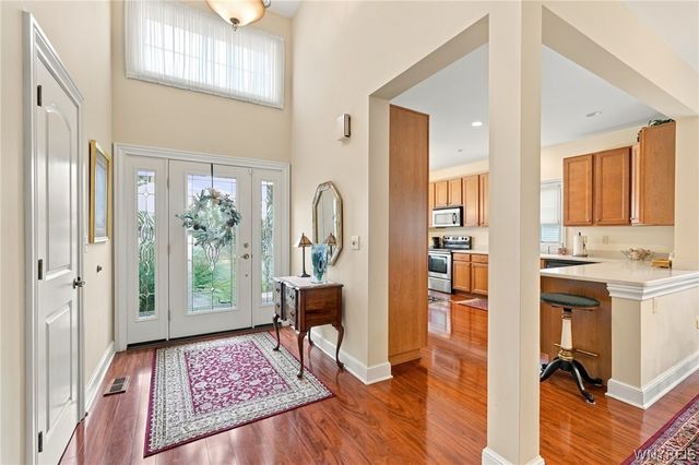 8088 Laurel Park Lane, Clarence, NY 14051