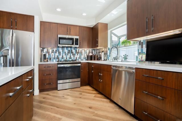 1554 Via Brisa Del Lago, San Marcos, CA 92078