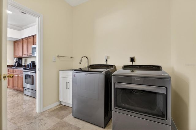 19902 DOLORES ANN COURT, Lutz, FL 33549