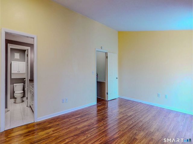 54 Clubhouse Drive 54, Woodbury, CT 06798