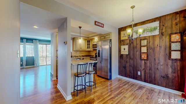54 Clubhouse Drive 54, Woodbury, CT 06798