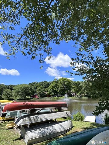54 Clubhouse Drive 54, Woodbury, CT 06798