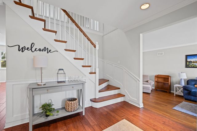 627 S Patton Avenue, Arlington Heights, IL 60005