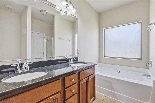 1819 Coast Court, Gulf Breeze, FL 32563