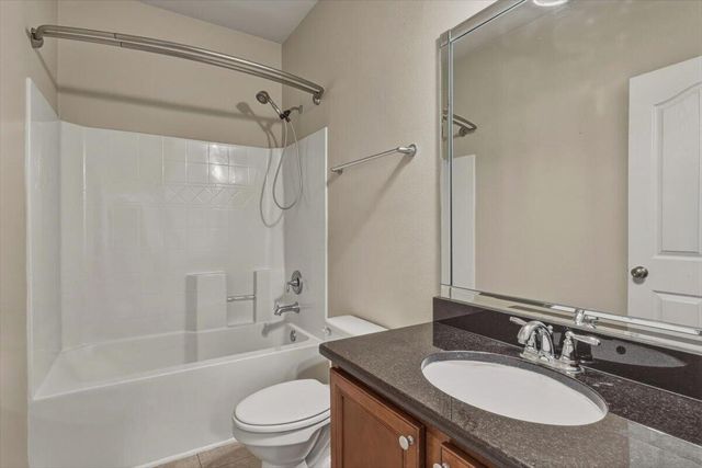 1819 Coast Court, Gulf Breeze, FL 32563