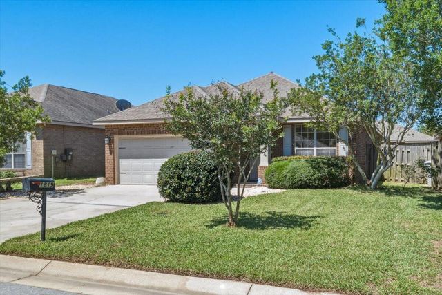 1819 Coast Court, Gulf Breeze, FL 32563