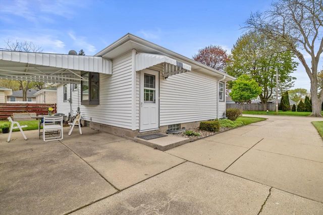 2921 Winthrop AVENUE, Racine, WI 53403
