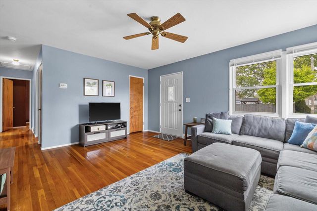 2921 Winthrop AVENUE, Racine, WI 53403
