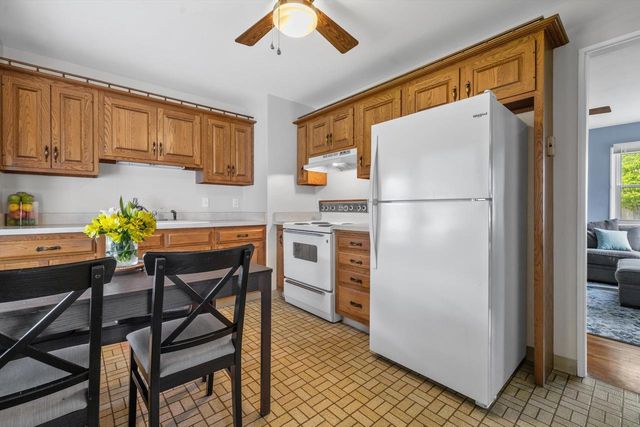 2921 Winthrop AVENUE, Racine, WI 53403