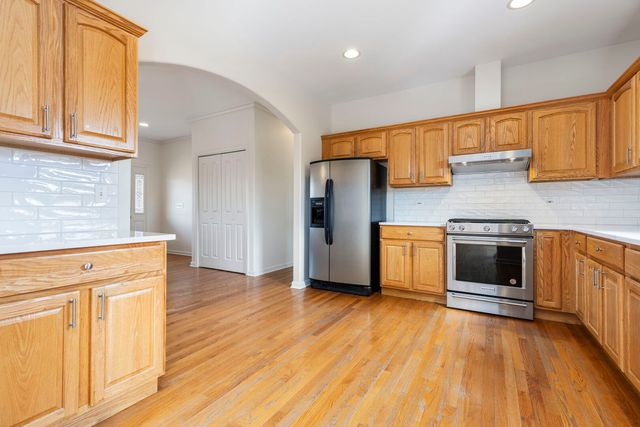 1569 Colleen Lane, Aurora, IL 60505