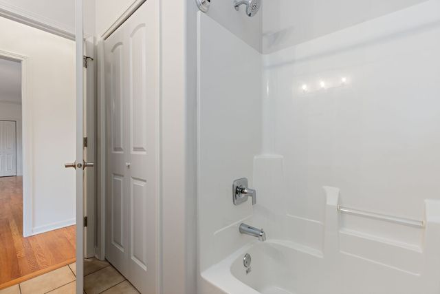 1569 Colleen Lane, Aurora, IL 60505