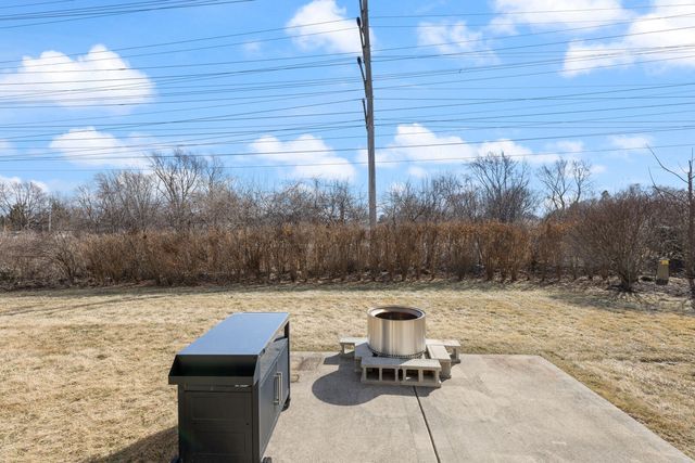 1569 Colleen Lane, Aurora, IL 60505