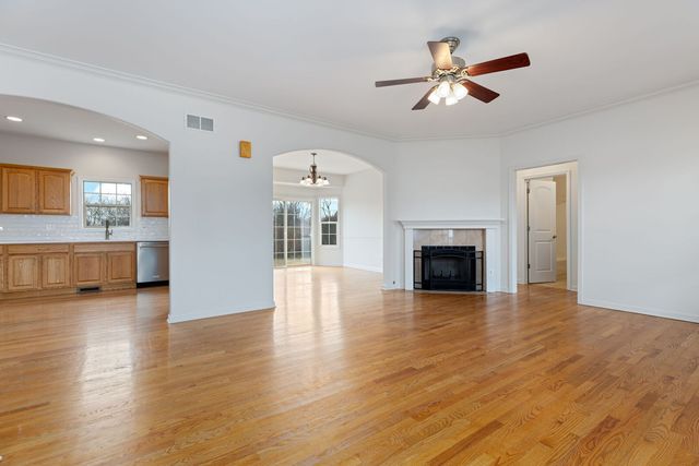 1569 Colleen Lane, Aurora, IL 60505