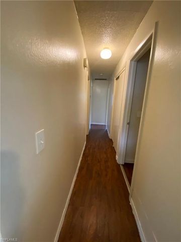 7906 Suncoast DR, North Fort Myers, FL 33917