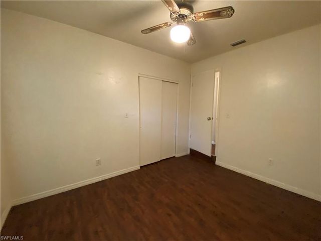 7906 Suncoast DR, North Fort Myers, FL 33917