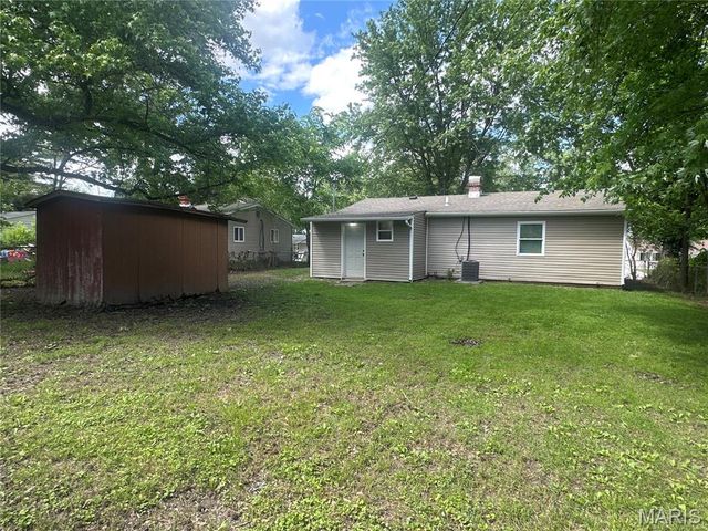 1438 Plaza Place, Wentzville, MO 63385