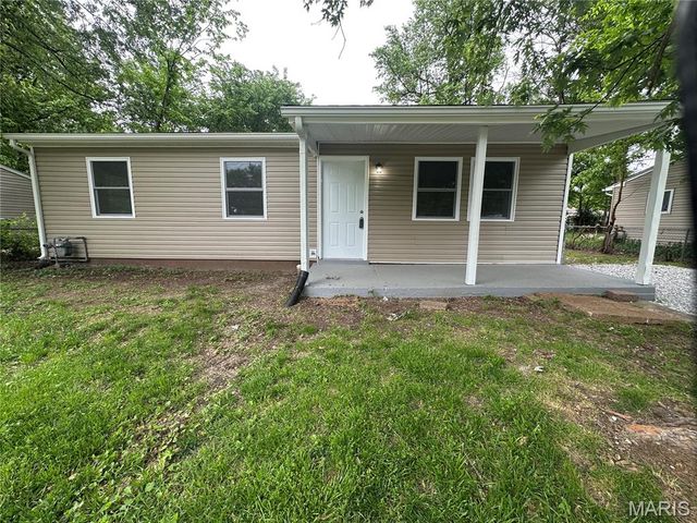 1438 Plaza Place, Wentzville, MO 63385
