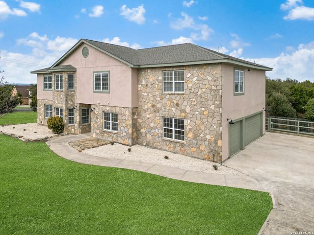403 E Vista Ridge, San Antonio, TX 78260