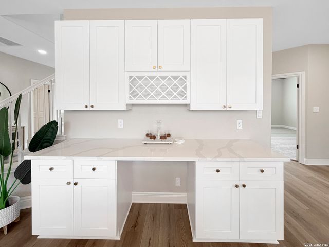 403 E Vista Ridge, San Antonio, TX 78260