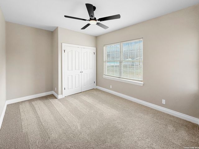 403 E Vista Ridge, San Antonio, TX 78260