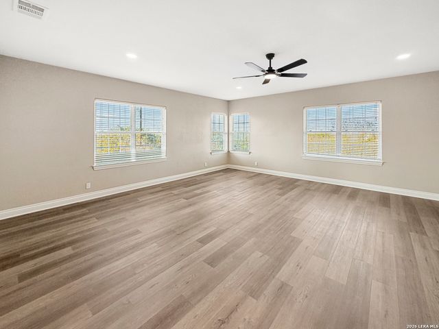 403 E Vista Ridge, San Antonio, TX 78260