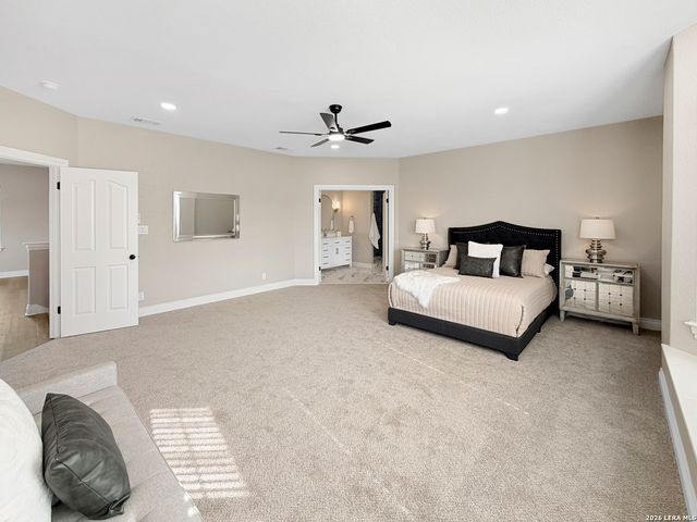 403 E Vista Ridge, San Antonio, TX 78260