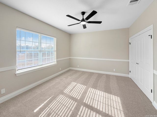 403 E Vista Ridge, San Antonio, TX 78260