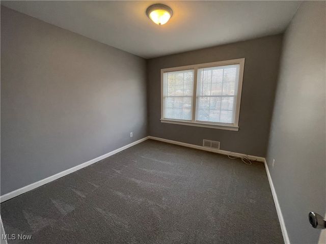 8428 Ridge Road, North Royalton, OH 44133