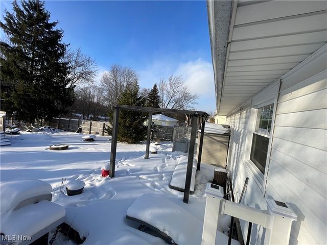 8428 Ridge Road, North Royalton, OH 44133