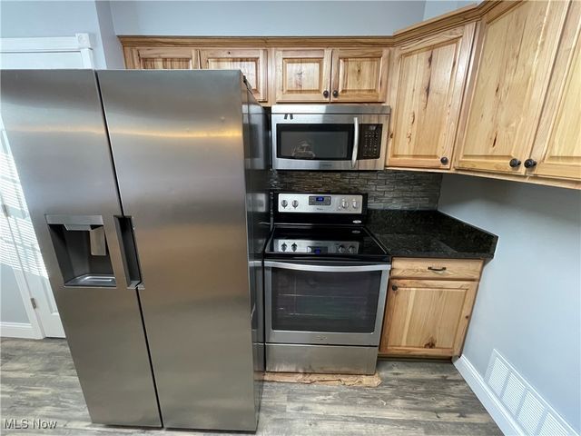 8428 Ridge Road, North Royalton, OH 44133