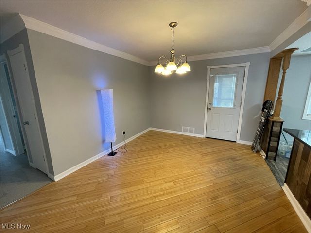 8428 Ridge Road, North Royalton, OH 44133