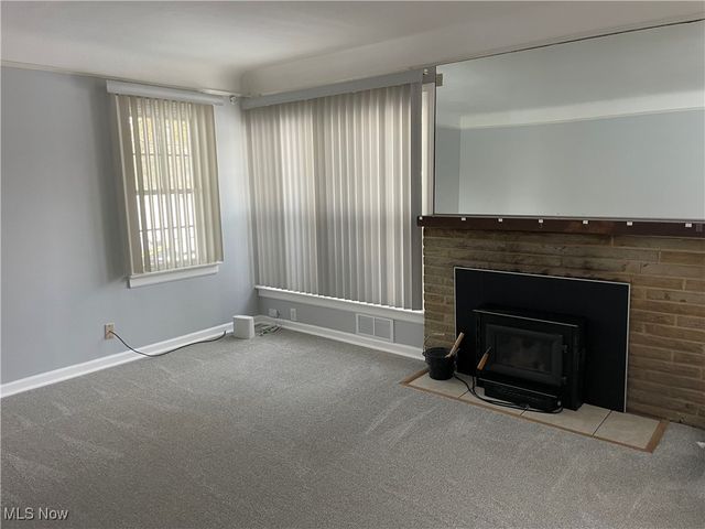 8428 Ridge Road, North Royalton, OH 44133